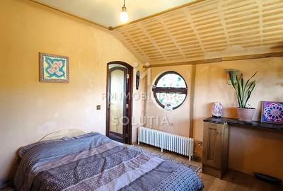 Casă cu 3 camere cu Teren 1100 Mp în Central - 2