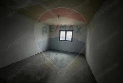 Casă cu Teren 900 Mp în Milcovul - 14