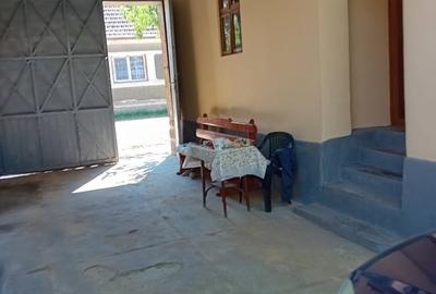 Casă cu 5 camere în Cărăsău - 4