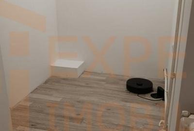 Garsonieră decomandată în Far - 12