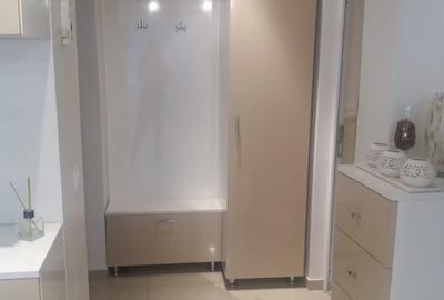 Apartament 2 camere transformat in 3 - Tomis III - 420 euro/luna (Cod E2) - 2