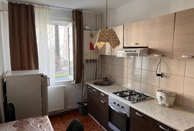 Inchiriez Apartament 2 camere Calea Bucuresti - central Inchiriez Apartament 2 camere Calea Bucuresti - central - 5