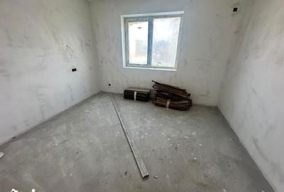 Casă cu 4 camere cu Teren 130 Mp în Central - 14
