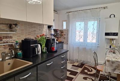 Apartament cu 4 camere decomandat în Lipovei - 9