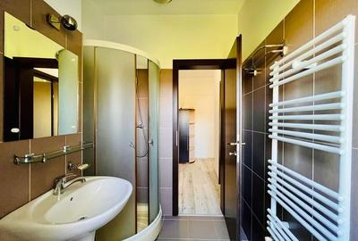Apartament cu 3 camere- Str Ploiesti-Centru- comision 0% - 5