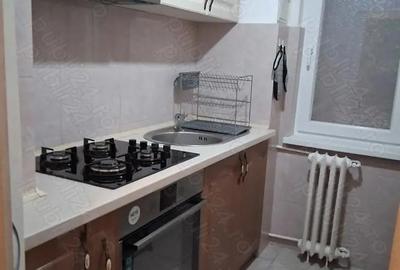 Apartament cu 3 camere decomandat în Circumvalațiunii