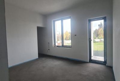 Casă cu 5 camere cu Teren 400 Mp în Iorga - 10