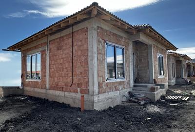 Casă individuală cu 4 camere cu Canalizare în Cetate - 4