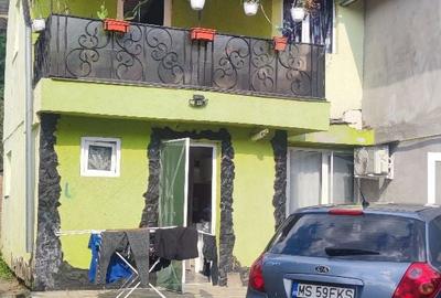 Casă cu 4 camere în Central - 3