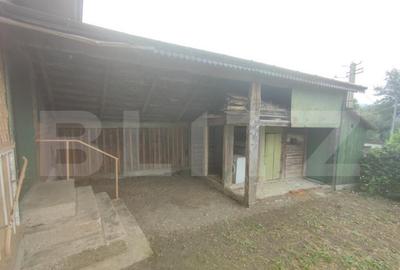 Casa 4 camere, 2610 mp teren, zona Solca, Radauti - 2