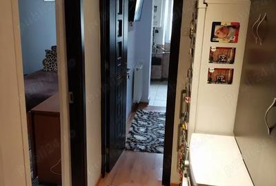 Garsonieră decomandată în Azuga - 8