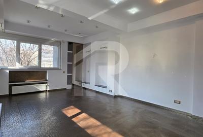 Spațiu comercial, de 40 mp, în Ultracentral - 6