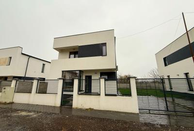 Vila individuala / 4 camere / 3 bai / curte amenajata - 2