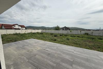 Casă individuală cu 4 camere cu Canalizare în Micești - 9