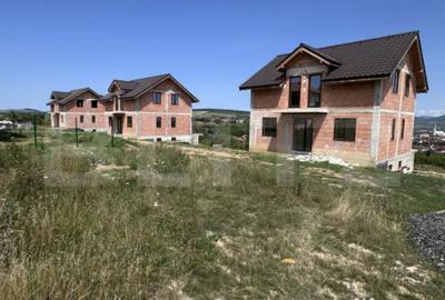 Casă cu 4 camere cu Teren 500 Mp în Dej - 10