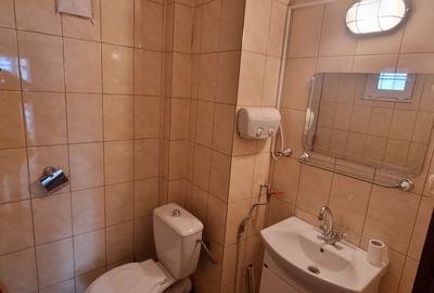 Spațiu comercial, 52 mp în Central - 3