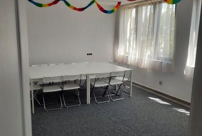 Casă cu 4 camere cu Teren 400 Mp în Central - 1