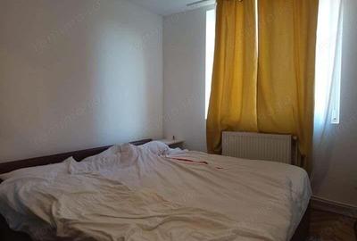 Apartament cu 4 camere decomandat în Progresul - 1