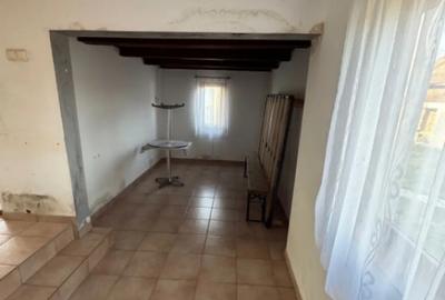 Casă cu 3 camere cu Teren 2500 Mp în Șindrești - 5