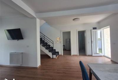 Casă cu 4 camere cu Teren 400 Mp în Recea - 2