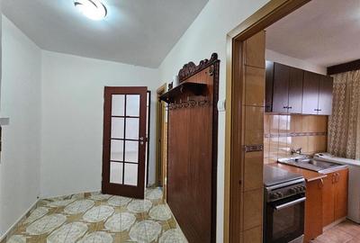 Apartament cu 2 camere nedecomandat, mobilat în Podu Roș - 3