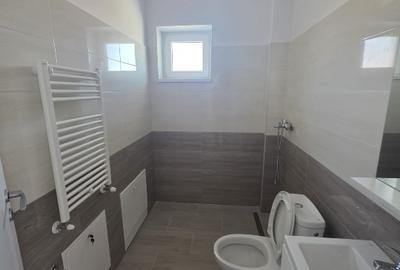 Apartament cu 2 camere decomandat în Baza 3 - 9