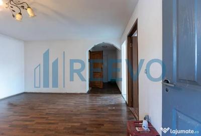 Casă cu 3 camere cu Teren 4060 Mp în Central - 5
