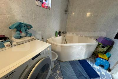 Apartament de vanzare, cu 2 camere, 57 mp, decomandat, zona - 3