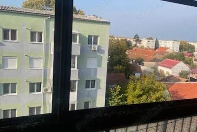 Vand apartament , 2 camere , semidecomandat , etaj 4 , str. Castanilor nr.5 C, Micro 1 - 6