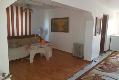 Casă cu 4 camere în Noua - 8