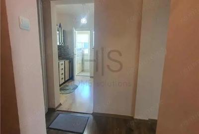 Apartament 3 Camere, Central, Decomandat, etaj 1 - 4