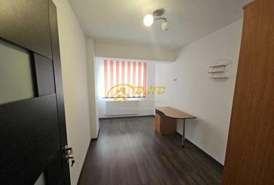 Apartament cu 3 camere semidecomandat în Păcurari - 10