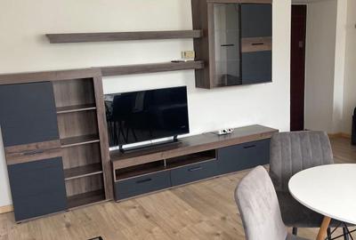 Apartament cu 2 camere decomandat în Dumbrăvița