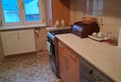 Apartament cu 2 camere decomandat în Central - 1