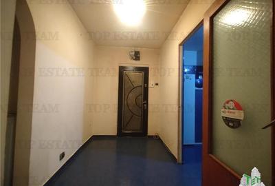 Apartament cu 3 camere decomandat în Brâncoveanu - 2