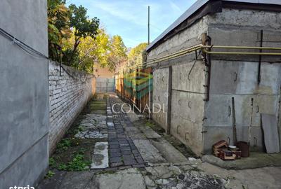 Teren de 424 mp, în Romană - 2