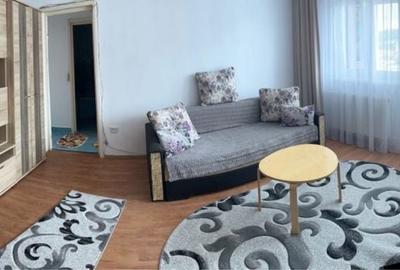 Apartament cu 3 camere semidecomandat în Central - 11