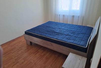 Apartament cu 3 camere semidecomandat în Central - 3