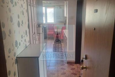 De vanzare apartament 3 camere/ Bd.Alexandru Vlahut?a? . - 2