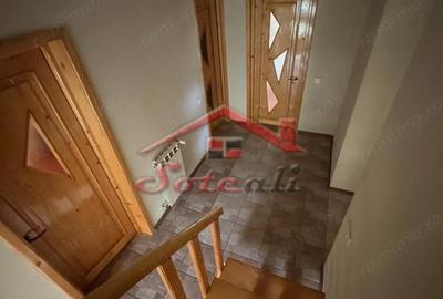 Casă cu Teren 2404 Mp în Cornu - 2