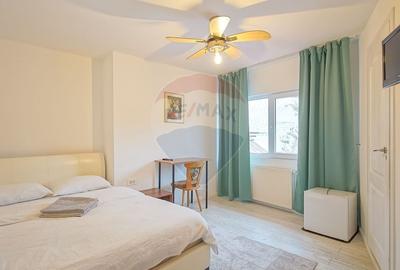 Casă cu 10 camere cu Teren 411 Mp în Schei - 14