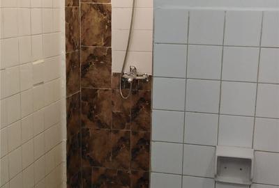 Spațiu comercial, de 180 mp, în Central - 4