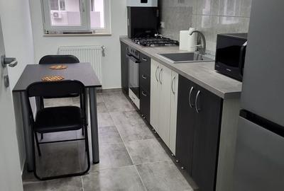 Apartament cu 2 camere decomandat în Apărătorii Patriei - 6