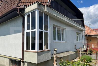 Casa tip duplex, de vanzare, cu 10 camere, 365 mp, zona Lib - 2