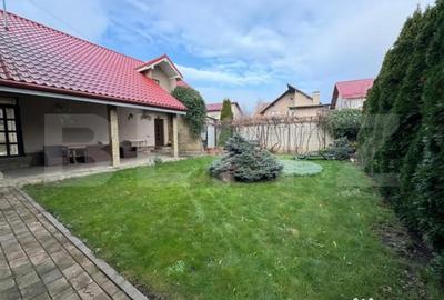 Casă cu 4 camere cu Teren 1000 Mp în Central