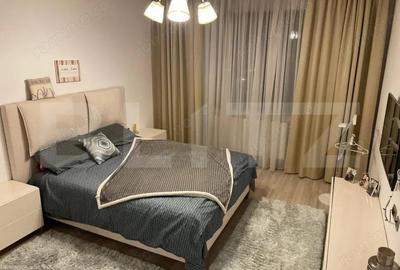 Apartament cu 2 camere decomandat în Tractorul