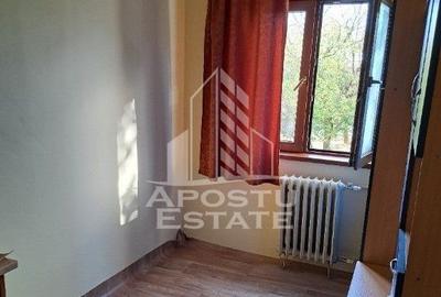 Garsoniera in zona Dambovita de 12 mp, la etajul intai - 2