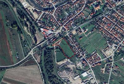 Teren de 13500 mp, în Central - 2