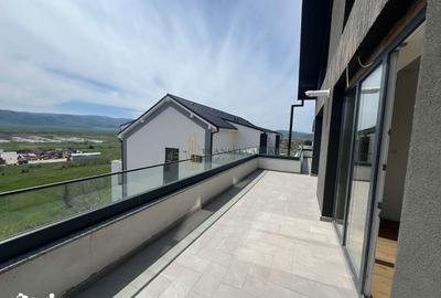 Apartament cu 4 camere în Trei Stejari - 15