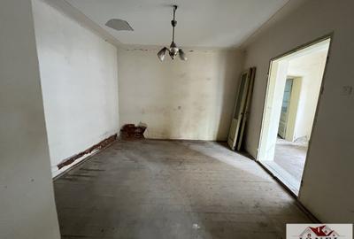 Casă individuală cu 3 camere cu Canalizare în Est - 4